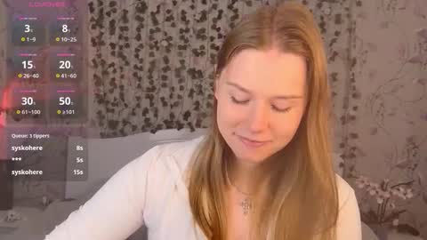 Snapshot of silent_princesses chatting on 26, 9, 2025 Chloe online show from 26, 9, 2025