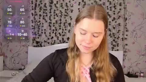 Snapshot of silent_princesses chatting on 21, 10, 2025 Chloe online show from 21, 10, 2025