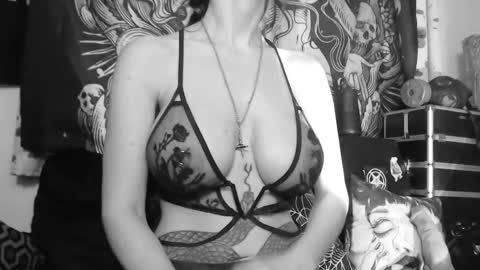 Allmylinkssilentmary666 online show from 8, 5, 2026