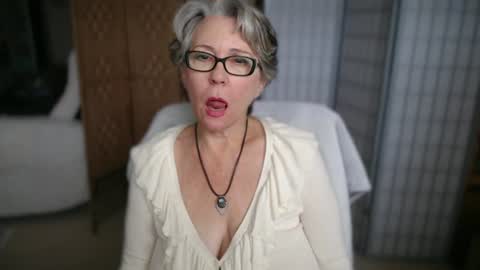 petra daniels online show from 2, 7, 2026