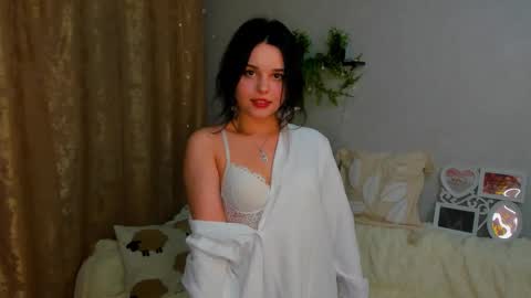 Snapshot of silkyaura chatting on 22, 9, 2025 silkyaura online show from 22, 9, 2025