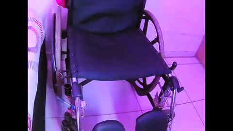 Elektra chair online show from 8, 4, 2026