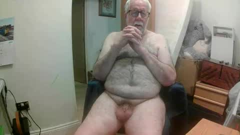 Snapshot of sillyoldman45221063 chatting on 5, 4, 2026 sillyoldman45221063 online show from 5, 4, 2026