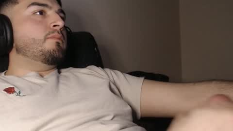 Snapshot of silva1018 chatting on 6, 3, 2025 Alvaro online show from 6, 3, 2025