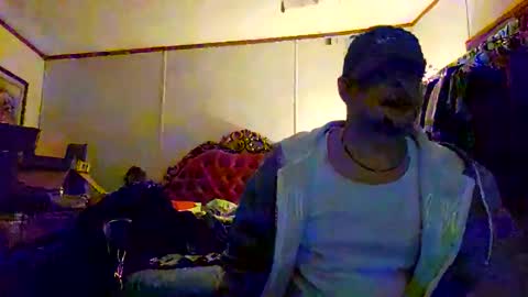 Snapshot of silverfox706 chatting on 4, 12, 2025 Jay Silverfox706 online show from 4, 12, 2025