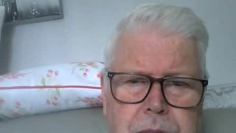 Snapshot of silverfoxpauly chatting on 8, 9, 2025 silverfoxpauly online show from 8, 9, 2025