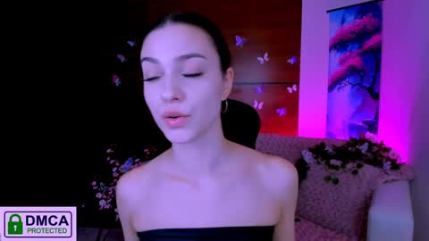 Snapshot of silvia_queen1 chatting on 24, 12, 2024 Silvia nude in pvt online show from 24, 12, 2024