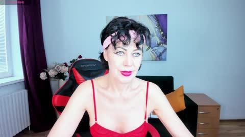 Silvia Wallec online show from 30, 4, 2026
