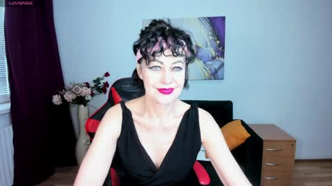 Silvia Wallec online show from 2, 5, 2026