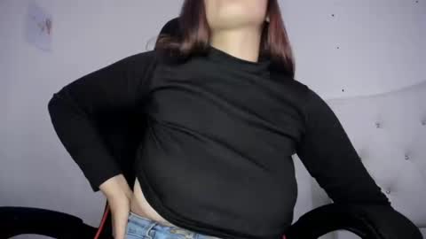 Snapshot of silviarichie_jade chatting on 29, 9, 2025 silvia online show from 29, 9, 2025