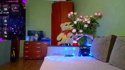 miss Anna online show from 26, 12, 2024