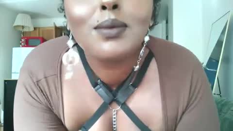 Simin Fox online show from 16, 9, 2025