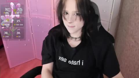 Snapshot of simochka_ chatting on 24, 4, 2026 Simochka online show from 24, 4, 2026