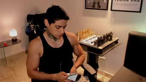 Simon Cortes online show from 7, 8, 2026