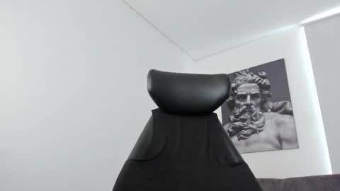 simon_leon01 online show from 2, 10, 2025