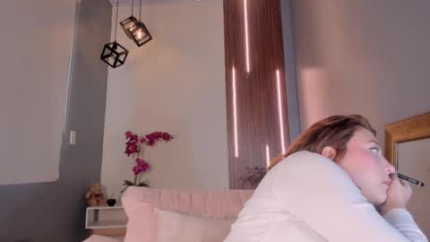 simonastar_ online show from 16, 3, 2026