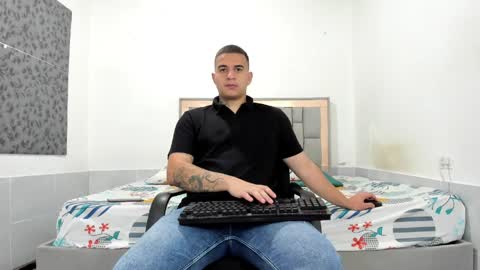 SIMON KELER online show from 5, 4, 2026