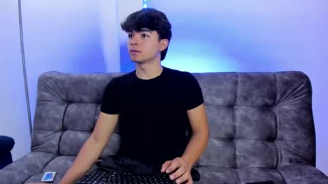  Simon  online show from 17, 1, 2025