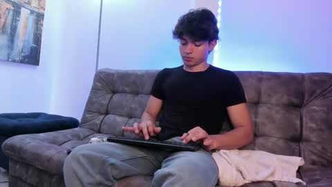  Simon  online show from 27, 1, 2025