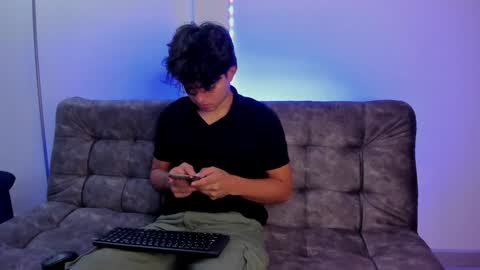  Simon  online show from 29, 1, 2025