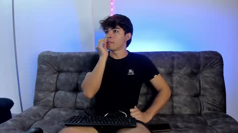  Simon  online show from 31, 1, 2025