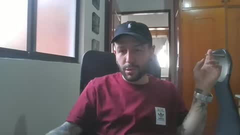 Snapshot of simonm777 chatting on 5, 11, 2025 simonm777 online show from 5, 11, 2025