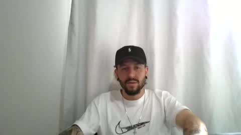 Snapshot of simonm777 chatting on 9, 6, 2026 simonm777 online show from 9, 6, 2026