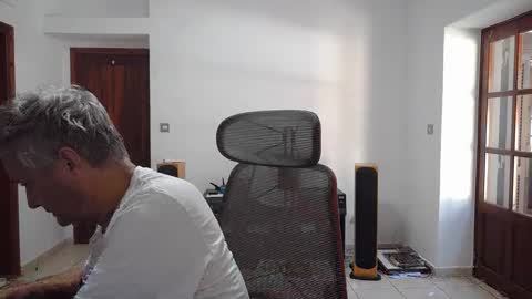 Snapshot of simonthenudist chatting on 24, 9, 2025 Simon online show from 24, 9, 2025