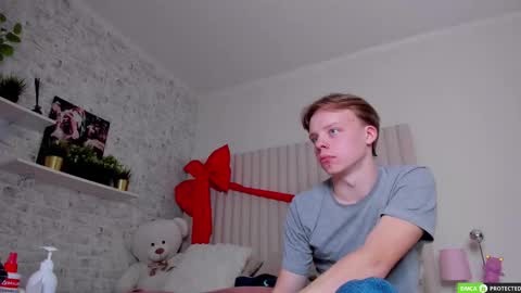 Snapshot of simonwarner chatting on 14, 3, 2026 Simon online show from 14, 3, 2026