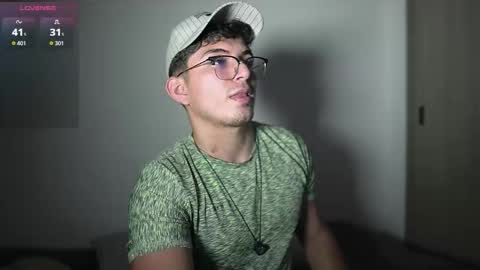 Snapshot of simoon_01 chatting on 4, 2, 2026 SIMOON online show from 4, 2, 2026