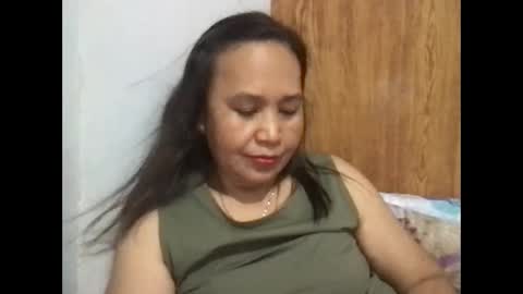 Snapshot of simplecity45 chatting on 4, 2, 2025 Carolyn online show from 4, 2, 2025