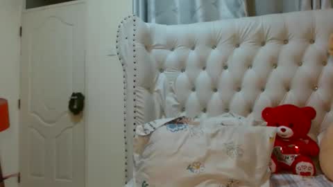 simply_eve1 online show from 9, 5, 2026