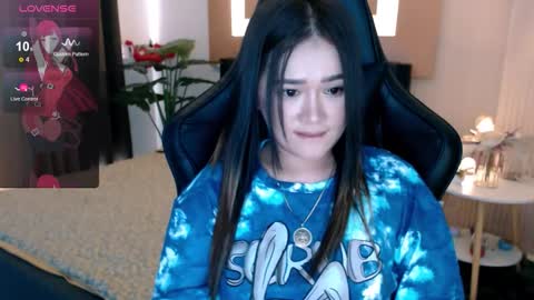 Snapshot of simplykhate chatting on 10, 10, 2025 Adrianna Fowler online show from 10, 10, 2025