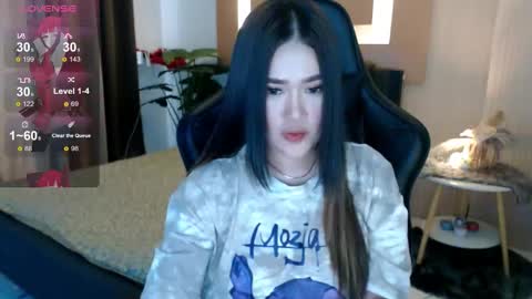 Snapshot of simplykhate chatting on 2, 12, 2025 Adrianna Fowler online show from 2, 12, 2025