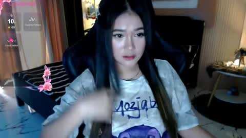 Snapshot of simplykhate chatting on 6, 2, 2026 Adrianna Fowler online show from 6, 2, 2026