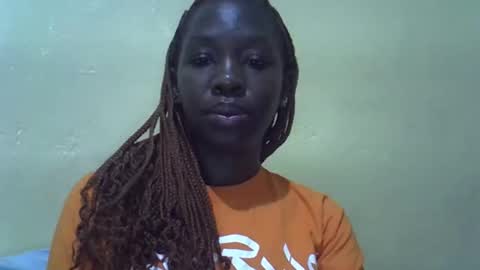 Snapshot of simplyloy33 chatting on 6, 5, 2026 simplyloy33 online show from 6, 5, 2026