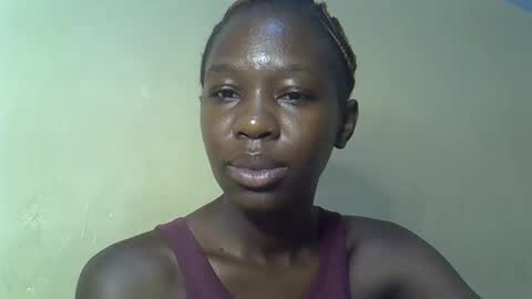 Snapshot of simplyloy33 chatting on 19, 5, 2026 simplyloy33 online show from 19, 5, 2026