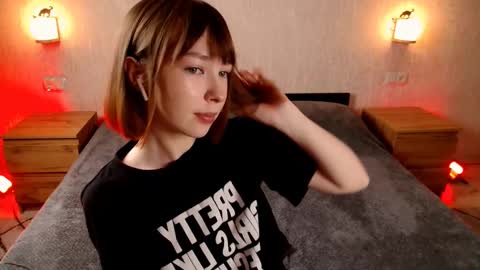 Snapshot of sindy_juxx chatting on 2, 3, 2025 Sindy Juxx online show from 2, 3, 2025
