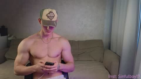 Snapshot of sinffuly chatting on 20, 12, 2024 Richard online show from 20, 12, 2024