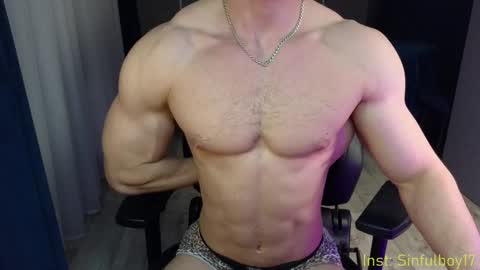 Snapshot of sinffuly chatting on 28, 2, 2025 Richard online show from 28, 2, 2025