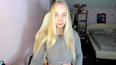 Snapshot of singlemother5619 chatting on 19, 1, 2025 nika online show from 19, 1, 2025