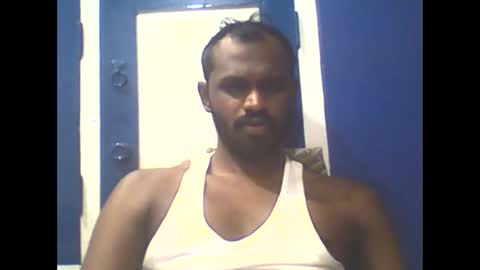 Snapshot of singletamilblackboy chatting on 26, 1, 2025 singletamilblackboy online show from 26, 1, 2025