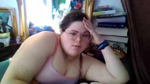 Snapshot of siofra chatting on 15, 9, 2025 Siofra online show from 15, 9, 2025