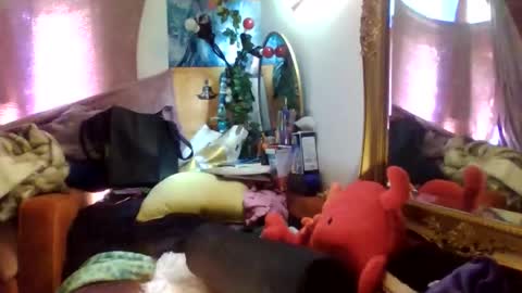 Snapshot of siofra chatting on 16, 9, 2025 Siofra online show from 16, 9, 2025