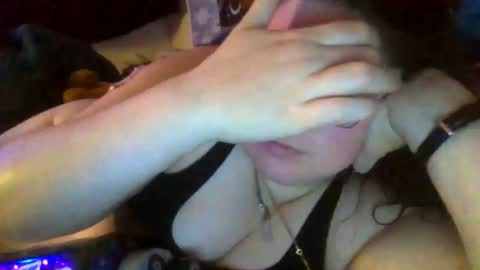 Snapshot of siofra chatting on 14, 10, 2025 Siofra online show from 14, 10, 2025
