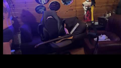 Snapshot of siphonophorslaysstrings chatting on 8, 5, 2026 Unbridledfuckingcrazy online show from 8, 5, 2026