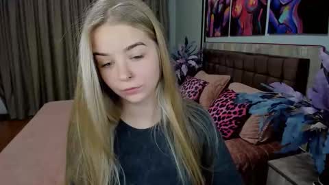 SirenaBloom online show from 28, 10, 2025