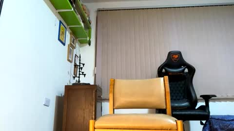 siriss_boyrag online show from 7, 6, 2026