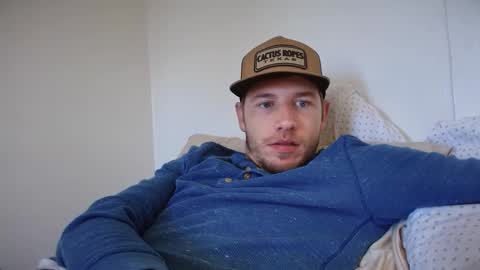 Snapshot of siscohater chatting on 18, 9, 2025 James online show from 18, 9, 2025