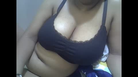 Snapshot of sisibrown97 chatting on 23, 11, 2025 brown online show from 23, 11, 2025